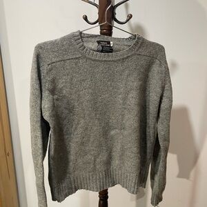 Gray wool Sweater